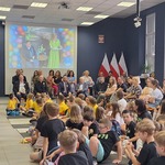 Duża grupa ludzi.jpg