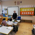 Uczniowie w klasie podczas Żywej lekcjii hiistorii (5).JPG