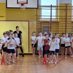 Uczniowie na olimpijce. (3).jpg
