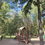 Miły czas zbawy po pracy sprzątania parku..jpg