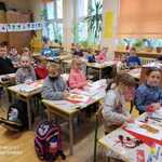 1) Dzień Pluszoweo Misia- klasa 1b ogląda film edukacyjny.jpg