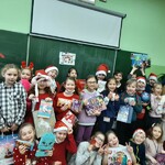 Mikołajki dzieci z kl. 2a.jpg