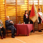 Goście i Poczet Sztandarowy szkoly. .jpg